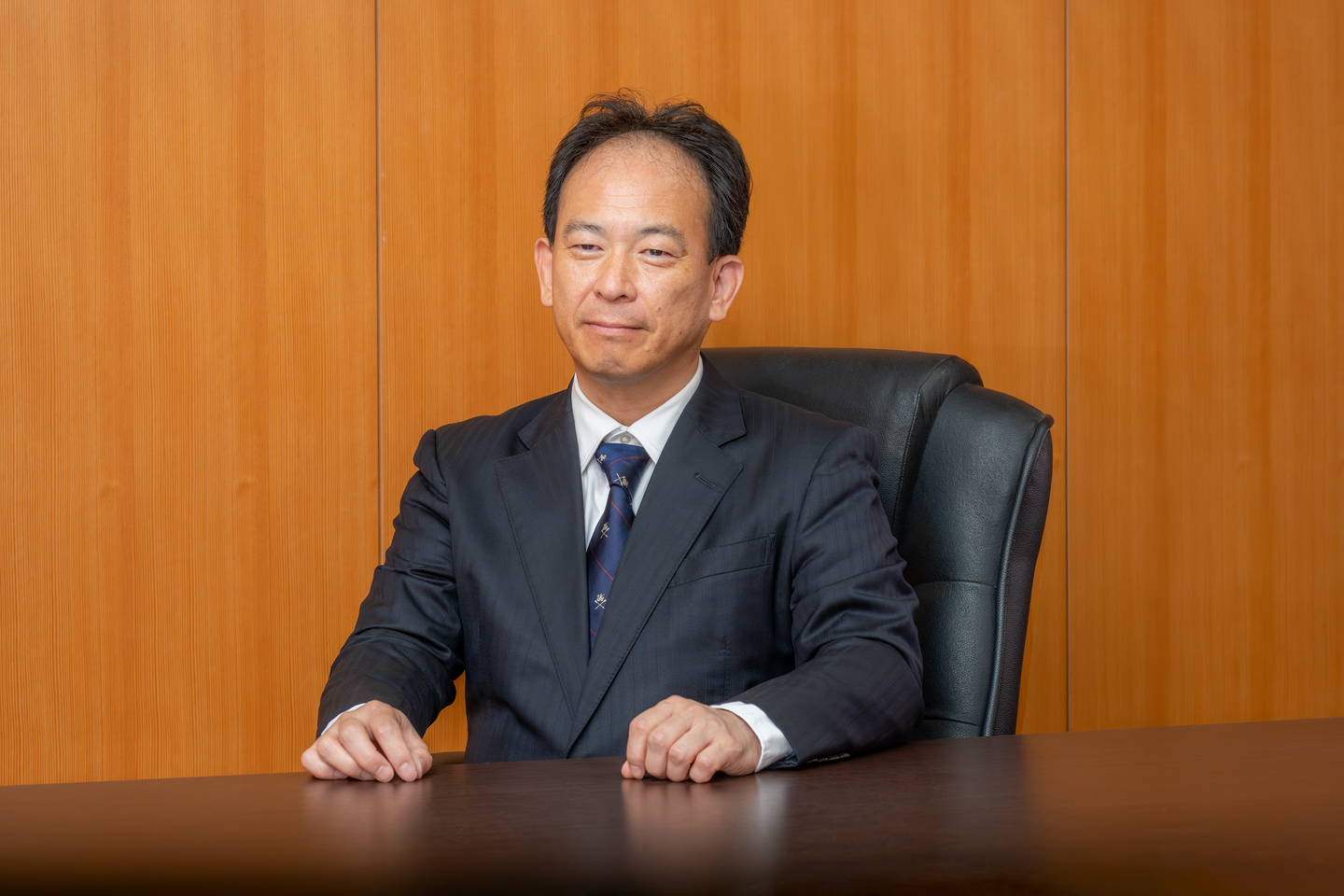 代表取締役  エスカーボシート株式会社  前川 智博